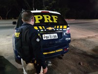 PRF detém foragido da justiça na BR 101