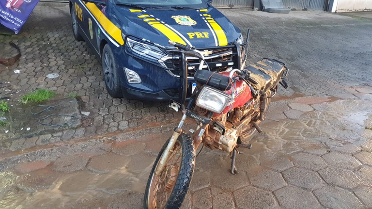 PRF recupera motocicleta adulterada na BR 262