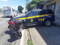 PRF detém homem e recupera moto adulterada no município de Serra/ES
