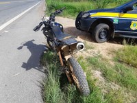PRF recupera motocicleta adulterada na BR 262, em Venda Nova do Imigrante/ES