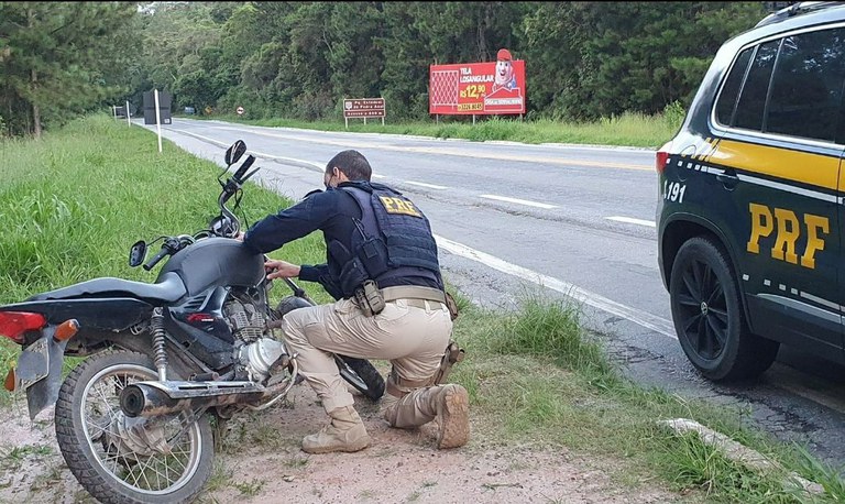 Motocicleta recuperada em Pedra Azul