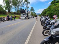 PRF acompanha manifesto organizado por grupo de motociclistas do Espírito Santo