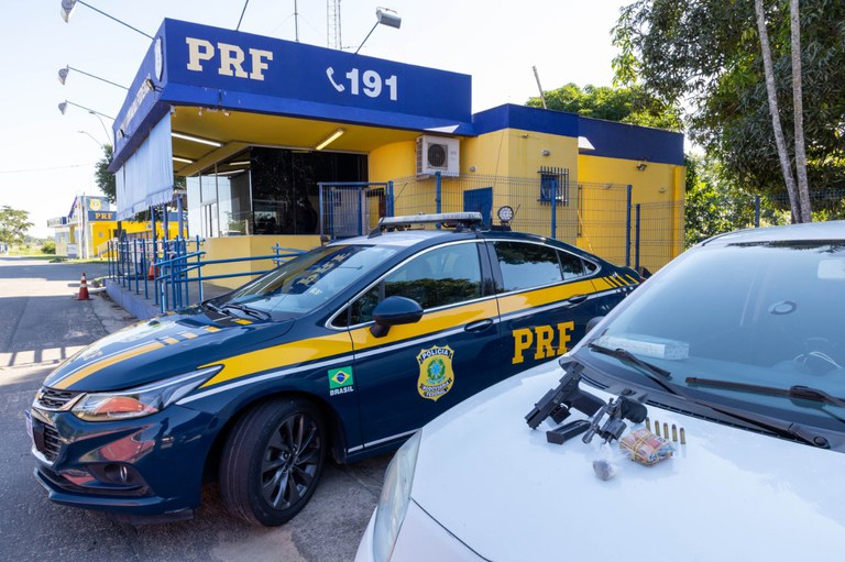 PRF detém homens em saidinha temporária e apreende duas armas em Linhares/ES