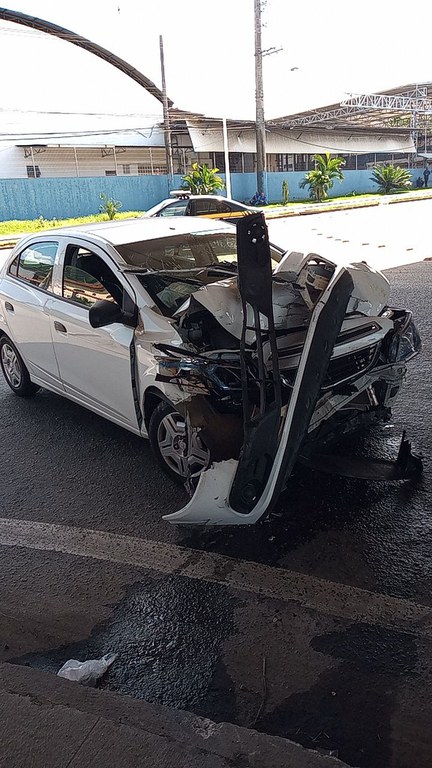 PRF recupera veículo roubado durante ação em Cariacica/ES