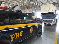 PRF prende no Rio de Janeiro dupla que efetuou furtos em caminhões no ES