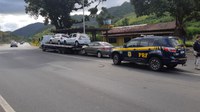 PRF recupera três veículos e apreende 4 Kg de droga na BR 101