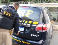 PRF detém foragido da justiça durante fiscalização em Serra (ES)