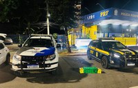 PRF e Policia Militar apreendem 50 kg de maconha em Viana