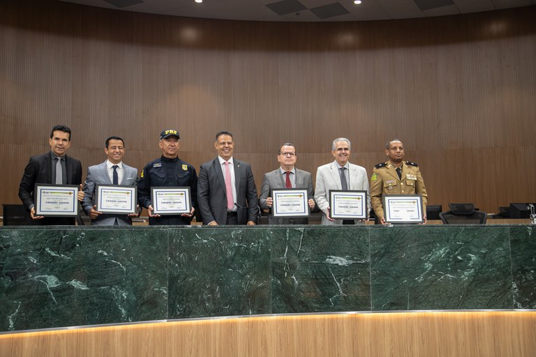 PRF é homenageado com título de Cidadão Goiano pela ALEGO