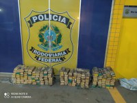 PRF apreende 168 kg de maconha em Catalão