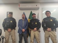 Superintendente da PRF em Goiás visita Secretaria de Segurança Pública
