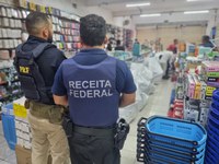 Ação integrada da PRF e Receita Federal apreende R$ 4 milhões em produtos falsificados