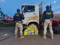 PRF localiza 54kg de entorpecentes em veículo no município de Açailândia/MA