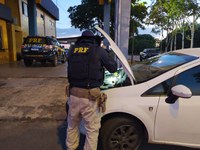 Carro furtado em Goiás é recuperado na BR-135, em São Luís