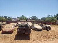 PRF realiza leilão de veículos no Maranhão