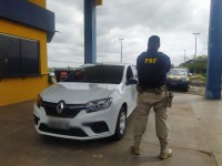PRF recupera veículo com registro de roubo/furto em São Luís/MA