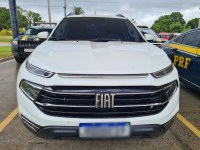 PRF recupera veículo roubado em Santa Inês