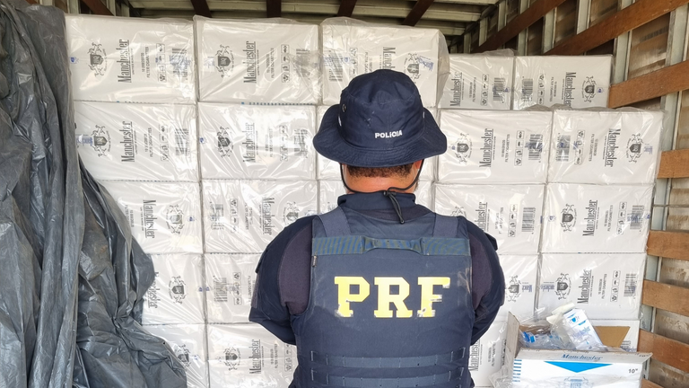 Prf Apreende Mais De 269 Mil Maços De Cigarros Contrabandeados Em Satubinhama — Polícia