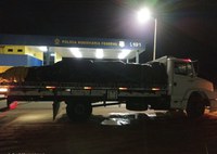PRF apreende cargas transportadas ilegalmente em municípios maranhenses