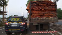 Polícia Rodoviária Federal no Maranhão apreende, em menos de 24 horas, mais de 74m³ de madeira ilegal