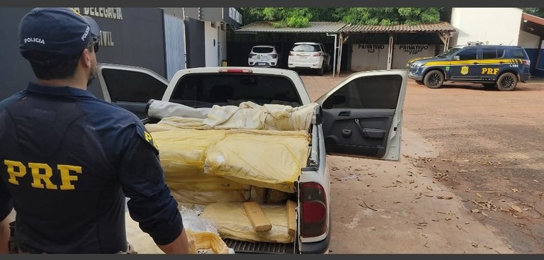 PRF apreende 500 Kg de maconha em Jardim (MS)