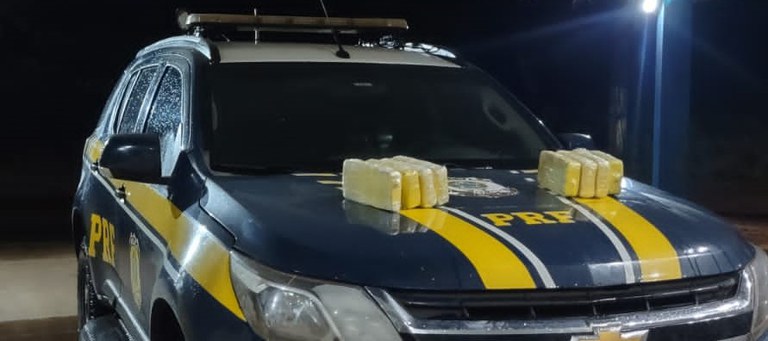 PRF apreende 8,7 Kg de pasta base de cocaína em Água Clara (MS)