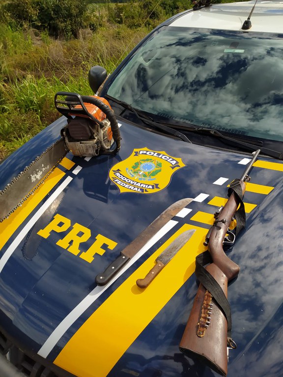 PRF prende motociclista com espingarda e munições em Nioaque (MS)