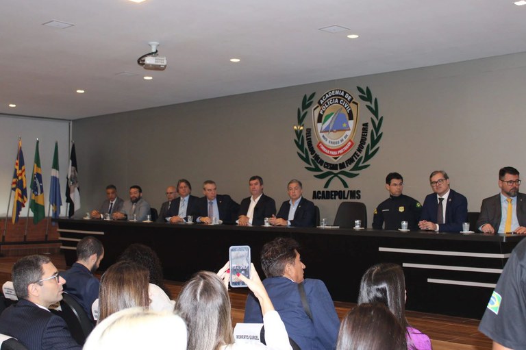 Superintendente da PRF/MS participa da posse do Presidente do Conselho Superior da Polícia Civil e Coordenador de Perícias em Campo Grande (MS)