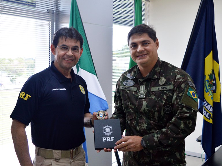 Superintendente substituto da PRFMS recebe visita do Comandante do 9º BPE