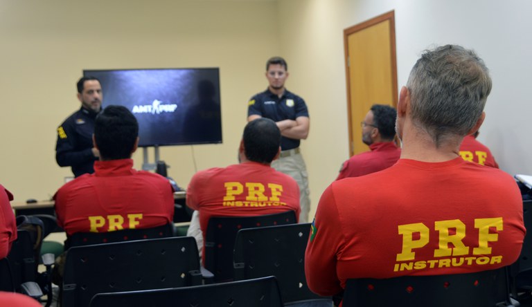 PRF em Mato Grosso do Sul prepara curso de atualização policial ao efetivo