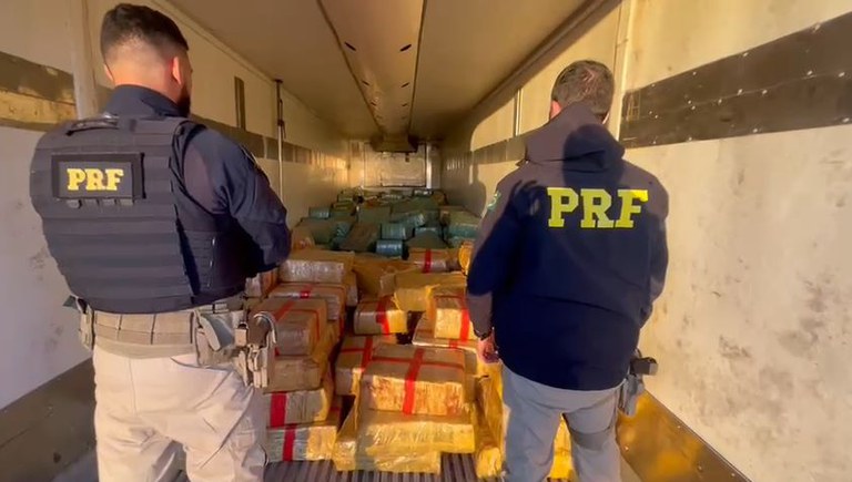 PRF apreende 14,9 toneladas de maconha em Nova Alvorada do Sul (MS)