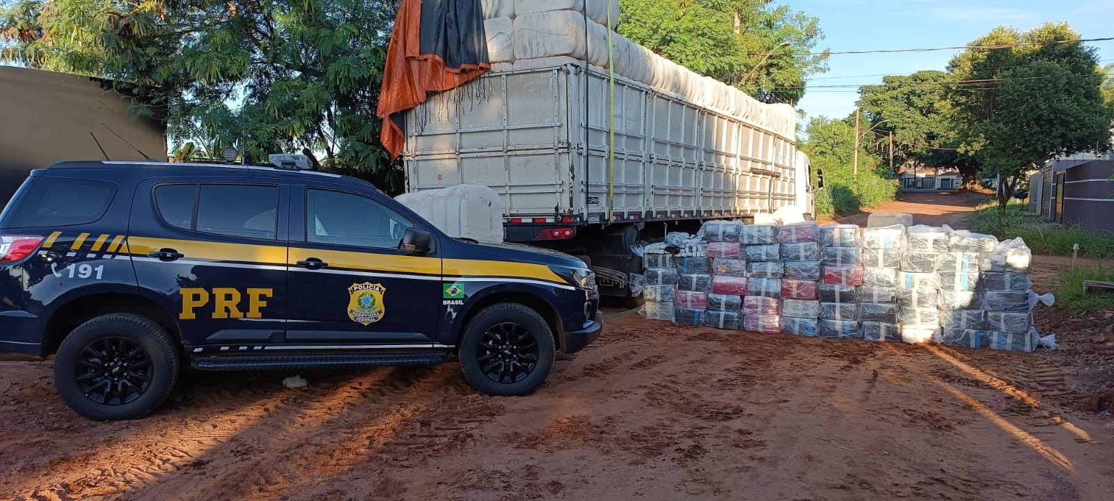 PRF apreende 1.800 Kg de maconha em Campo Grande (MS)