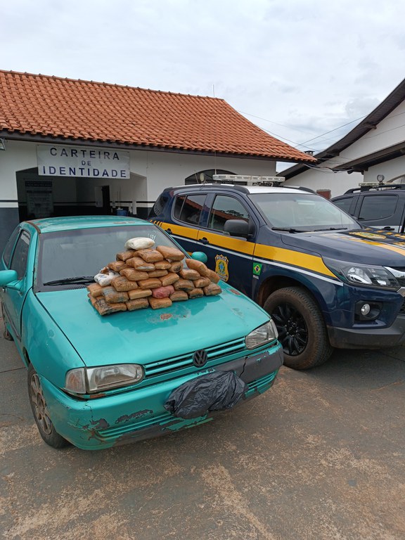 PRF apreende 24 Kg de skunk em Caarapó (MS).jpg