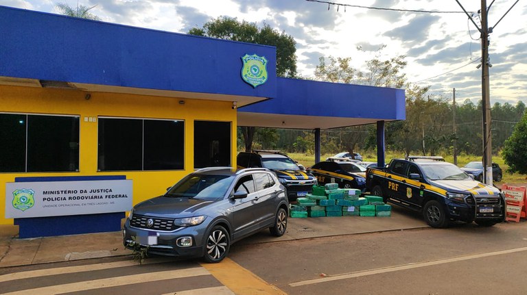 PRF apreende 513 Kg de maconha em Três Lagoas (MS)