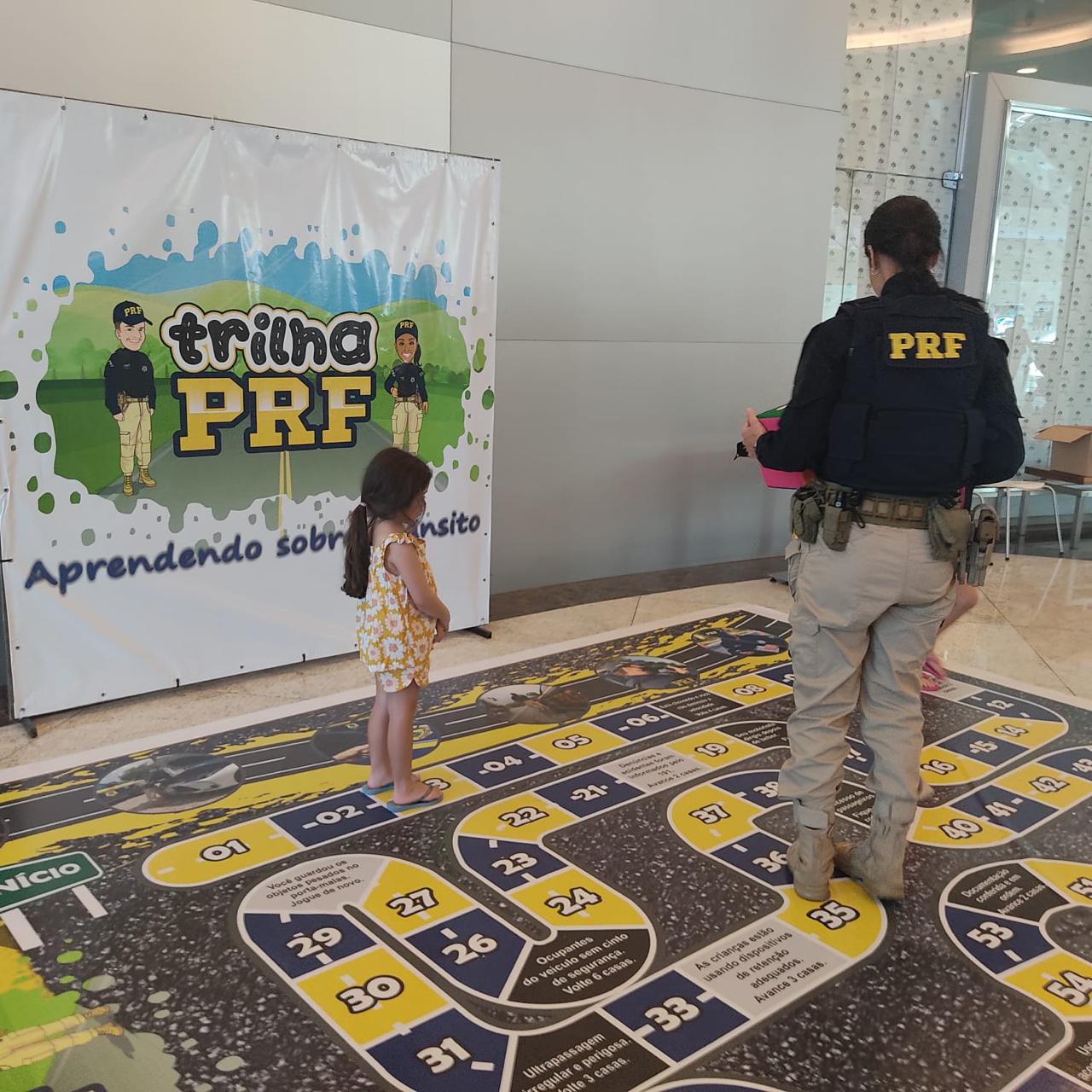 PRF participa de ação educativa do Maio Amarelo em Campo Grande (MS)