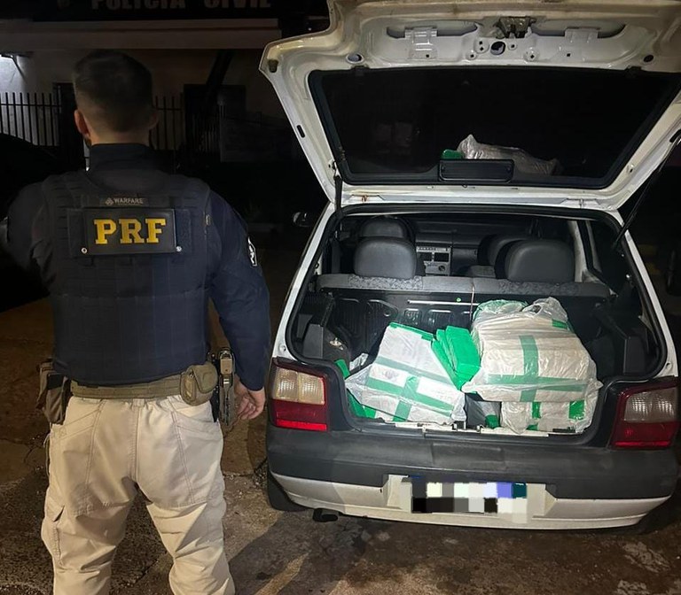 PRF apreende 108 Kg de maconha em Rio Brilhante (MS).jpg