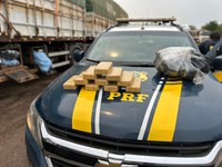 PRF apreende 45 Kg de cocaína e maconha em Jaraguari (MS)