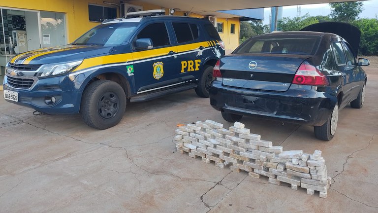 PRF apreende 47 Kg de cocaína em Água Clara (MS)2