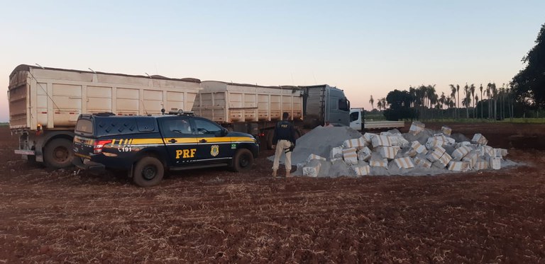 PRF apreende mais de 3 Toneladas de maconha em Terenos (MS)