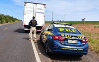 PRF recupera caminhão roubado em Maracaju (MS)