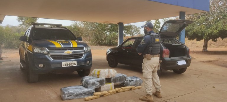 PRF apreende 140 Kg de maconha em Água Clara (MS)