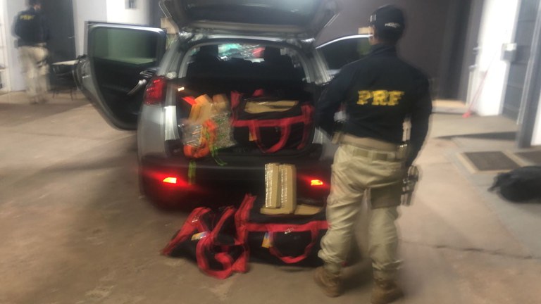 PRF apreende 174 Kg de maconha em Ponta Porã (MS)