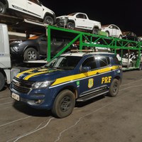 PRF recupera em Três Lagoas (MS) dois veículos roubados no RJ