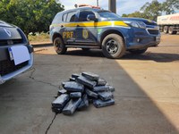 PRF apreende 42,3 Kg de cocaína em Água Clara (MS)