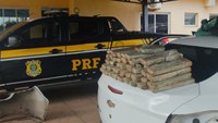 PRF apreende 61 Kg de maconha em Paranaíba (MS)