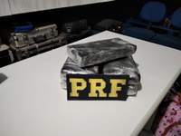 PRF apreende 6kg de cocaína em Primavera do Leste/MT