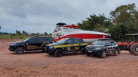 Força-Tarefa de Segurança Pública (FTSP/MT) realiza entrega de lancha aquática apreendida em poder de facção criminosa para ser utilizada pela Marinha do Brasil em Mato Grosso.