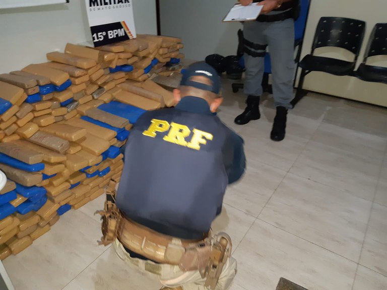 PRF faz mais uma grande apreensão de droga no Mato Grosso