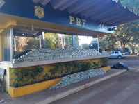 PRF realiza grande apreensão de drogas em Barra do Garças-MT