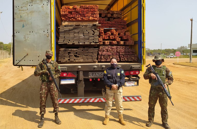 PRF realiza operação “Madeira de Lei” em Mato Grosso